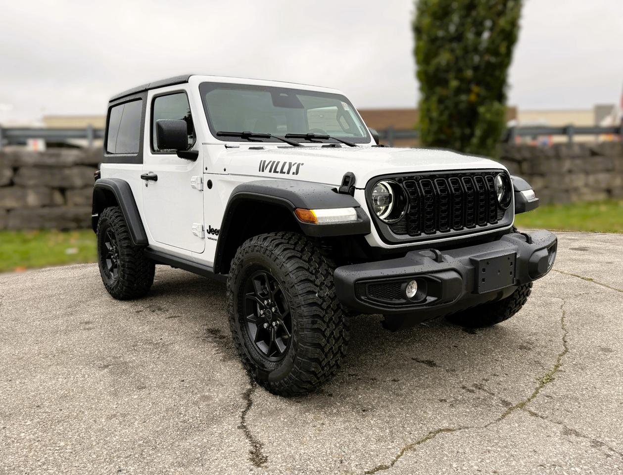 2026 Jeep Wrangler Willys 2 Door 4x4 Photo2