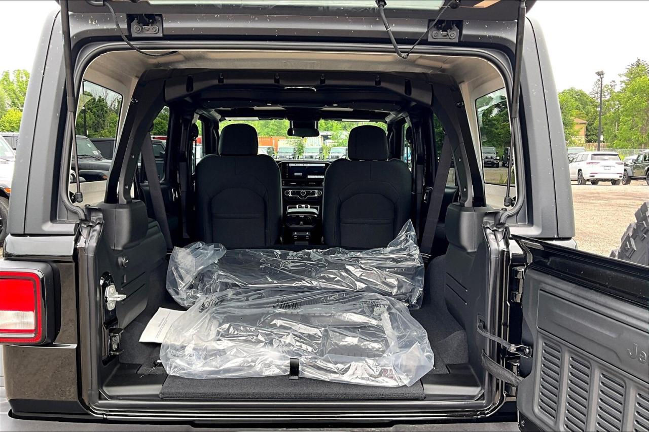 2026 Jeep Wrangler WILLYS 4DR | Hardtop | Tech & Conv Grp | 4x4 Photo