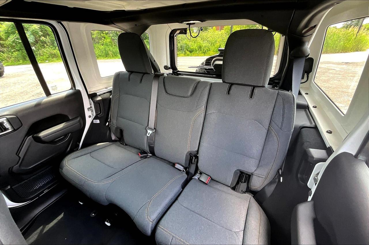 2026 Jeep Wrangler WILLYS 4DR | 12" Touchscreen | Conv Group | 4x4 Photo