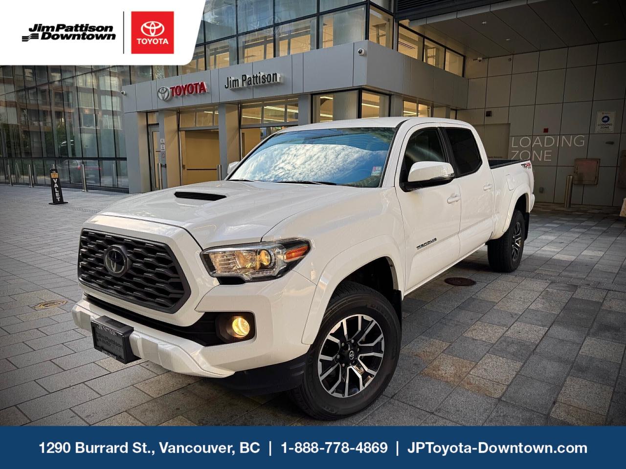 Used 2023 Toyota Tacoma TRD Sport / NO ACCIDENTS / LOCAL / 1 OWNER for sale in Vancouver, BC