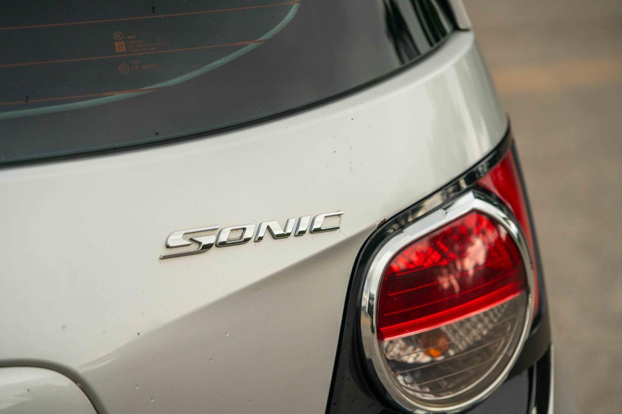 2012 Chevrolet Sonic LS - Photo #12