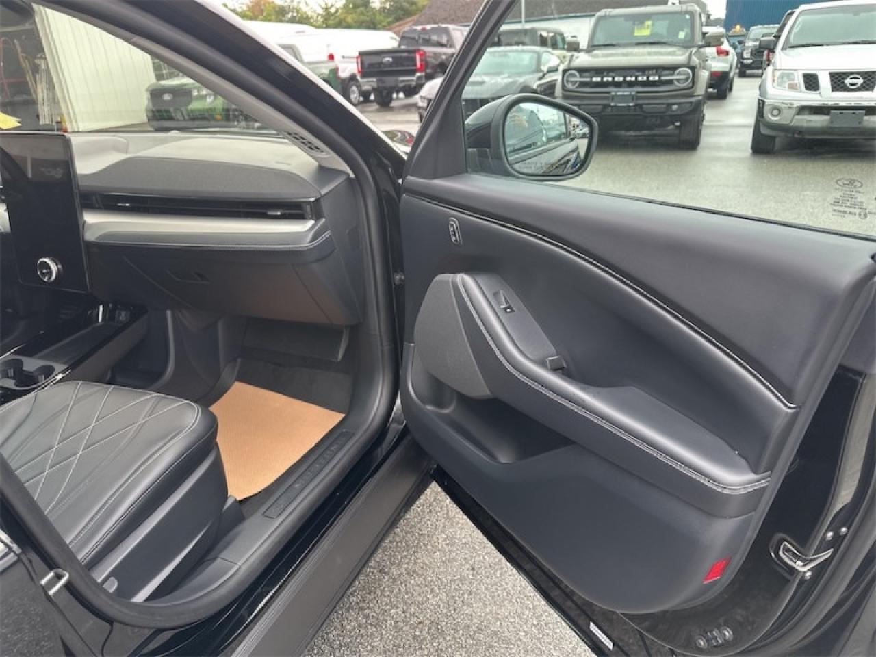 2023 Ford Mustang Mach-E California Route 1 Photo5