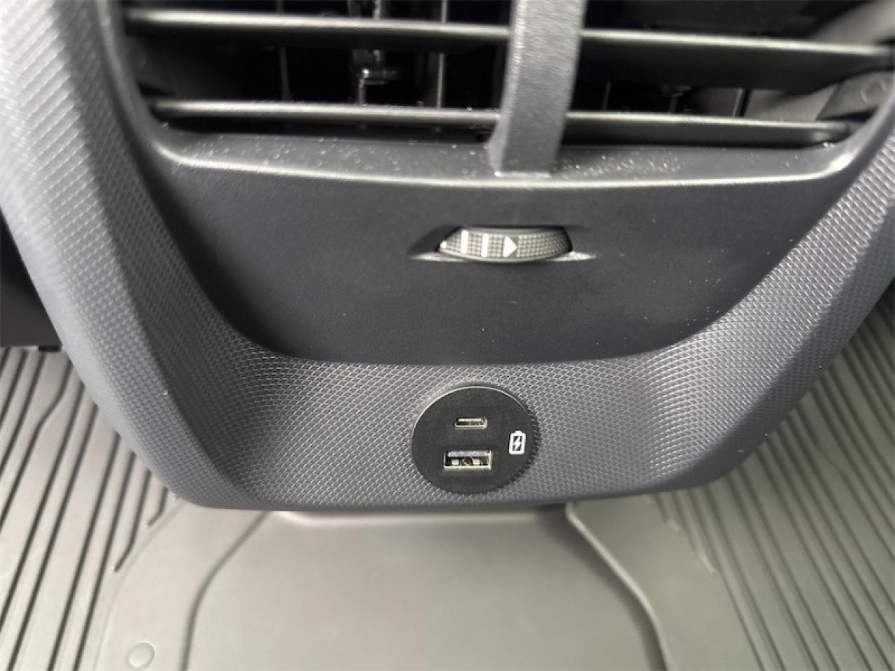 2023 Ford Mustang Mach-E California Route 1 Photo5