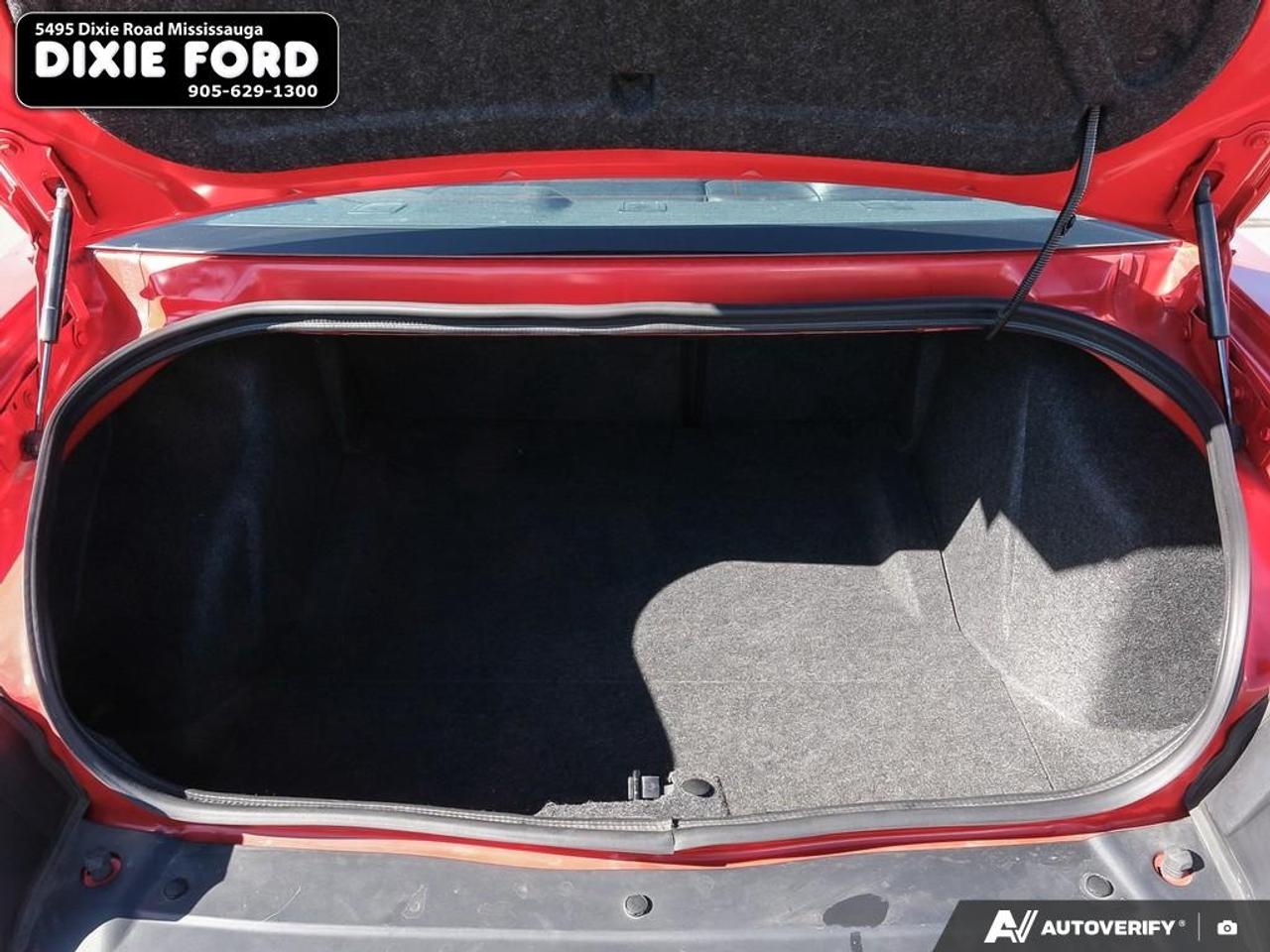 2023 Dodge Challenger R/T Photo