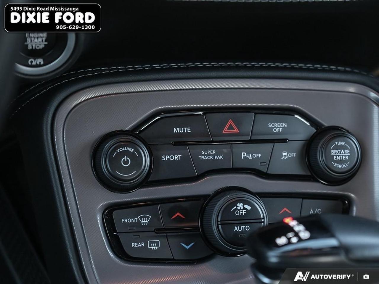 2023 Dodge Challenger R/T Photo