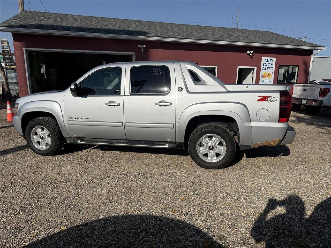 Used 2013 Chevrolet Avalanche LT 4WD for sale in Saskatoon, SK