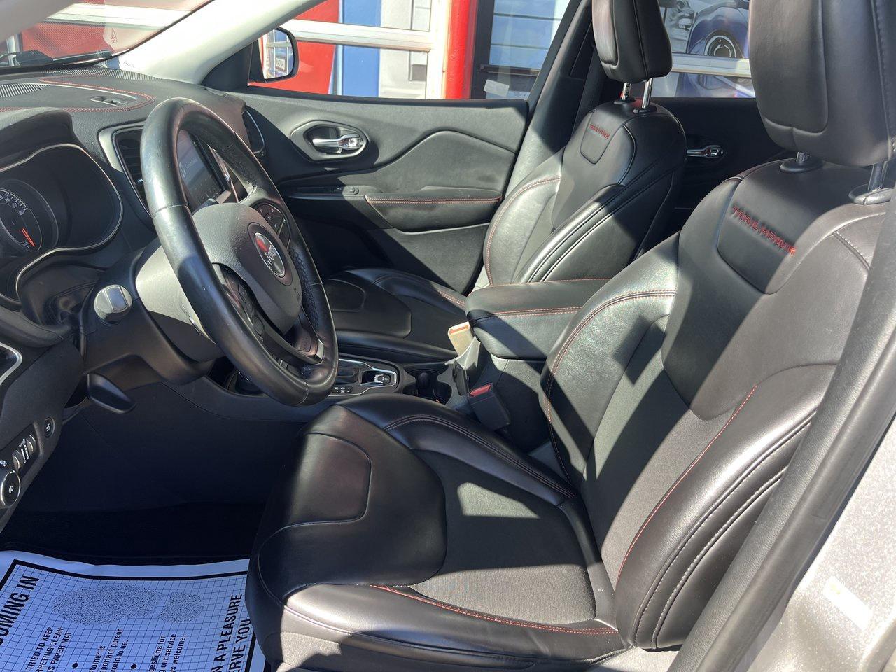 2019 Jeep Cherokee Trailhawk Photo