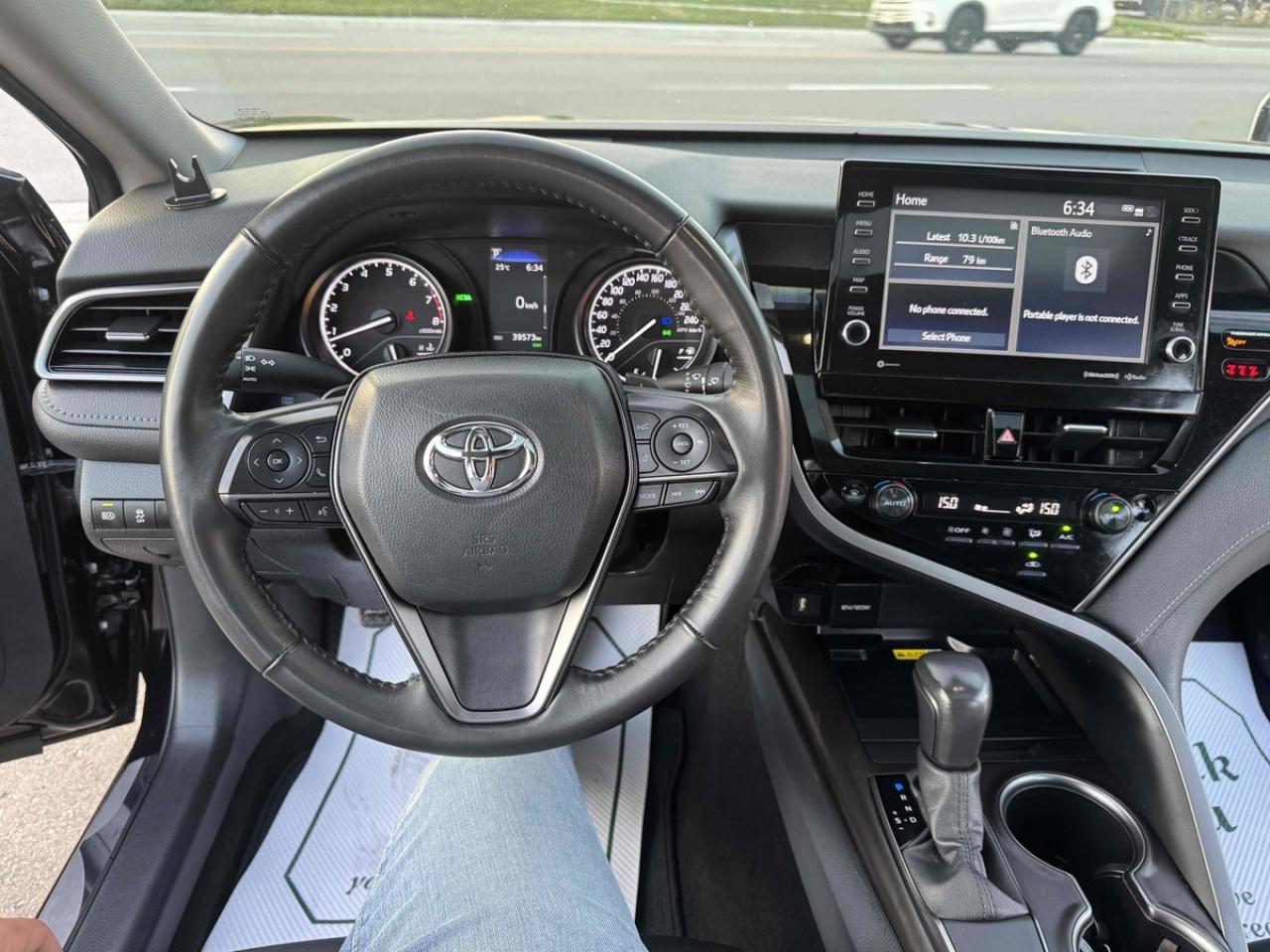 2024 Toyota Camry SE - Photo #10