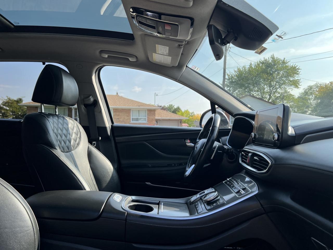 2022 Hyundai Santa Fe Plug-In Hybrid Luxury AWD - Photo #9