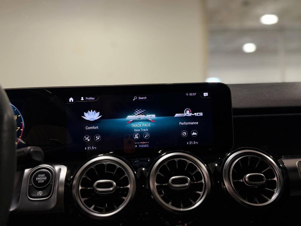 2021 Mercedes-Benz GLB AMG GLB 35 4MATIC SUV - Photo #20