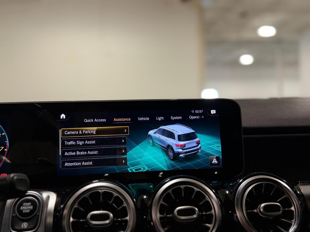 2021 Mercedes-Benz GLB AMG GLB 35 4MATIC SUV - Photo #19