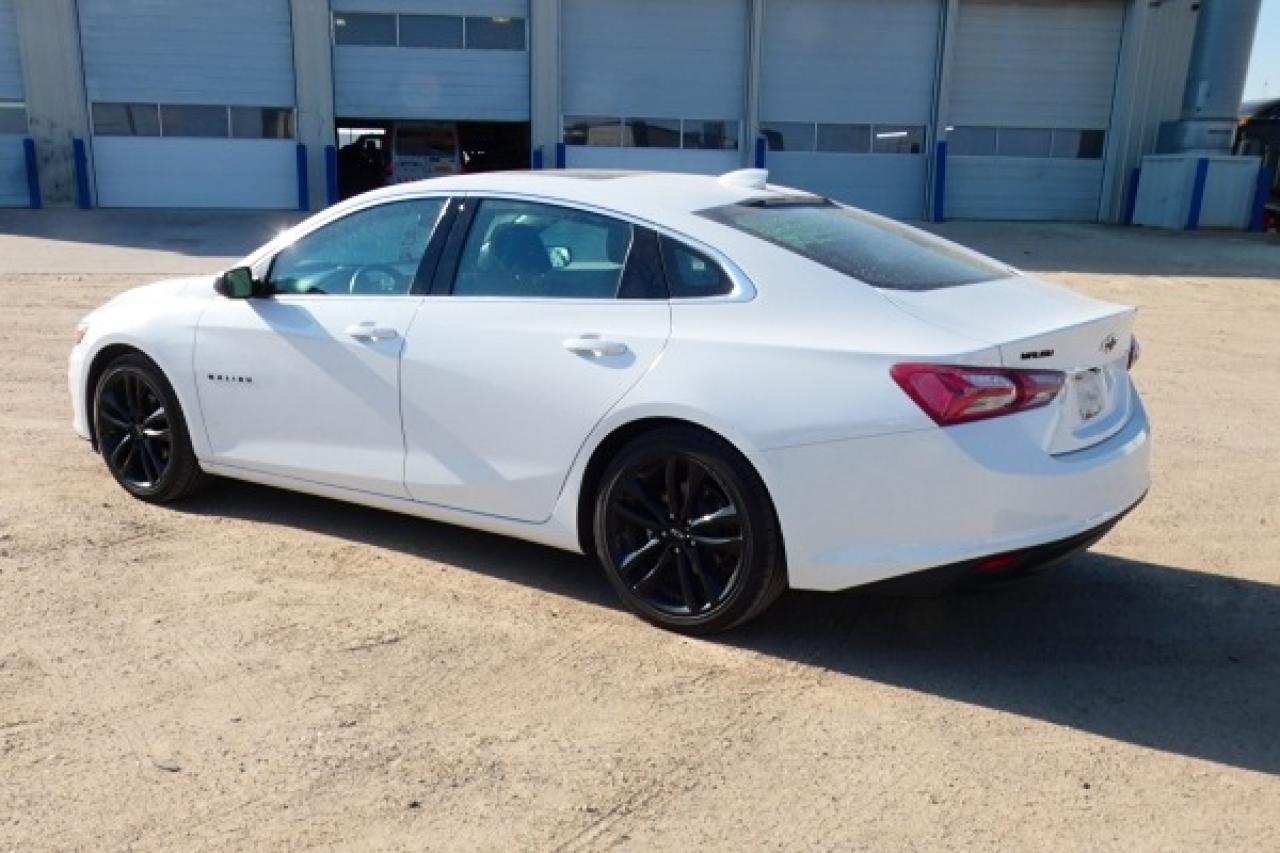 2023 Chevrolet Malibu 1LT w/Htd cloth, pano S/R, BUC - Photo #8