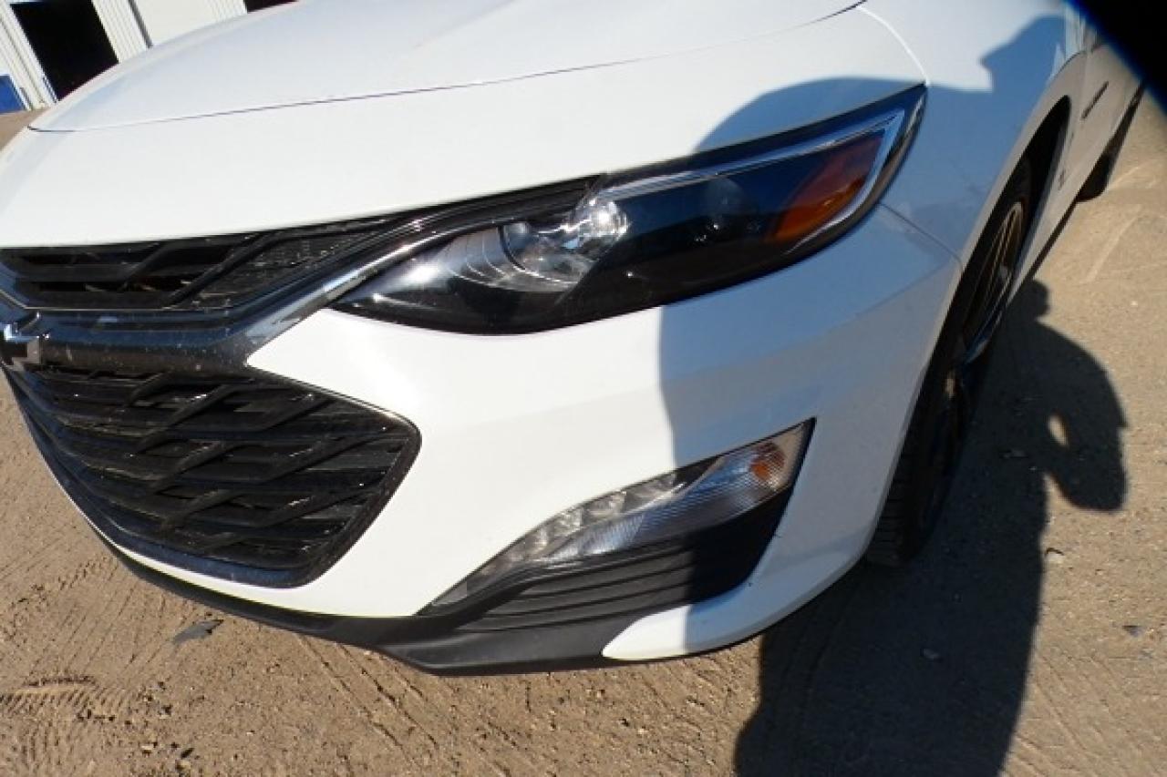 2023 Chevrolet Malibu 1LT w/Htd cloth, pano S/R, BUC - Photo #40