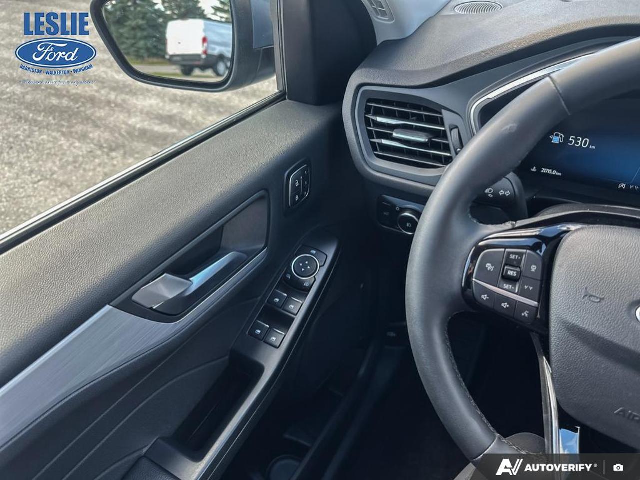 2025 Ford Escape Platinum AWD Photo