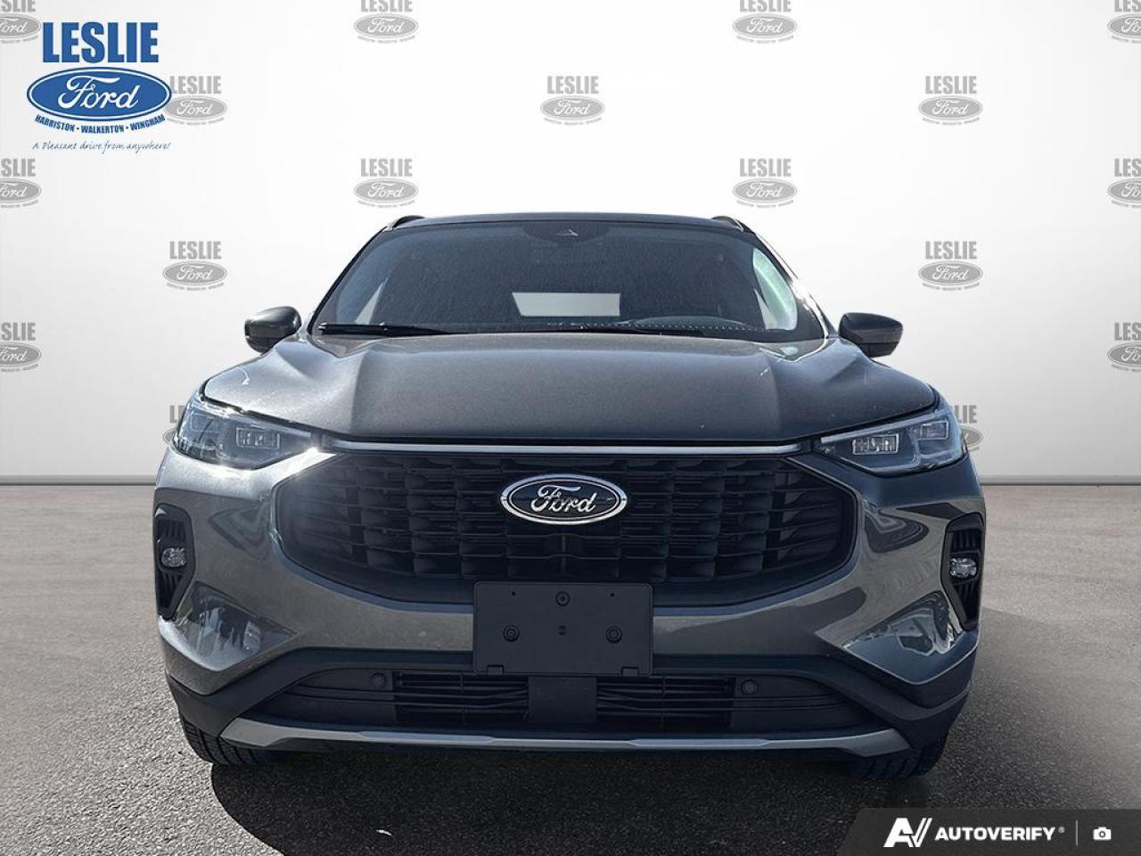 2025 Ford Escape Platinum AWD Photo