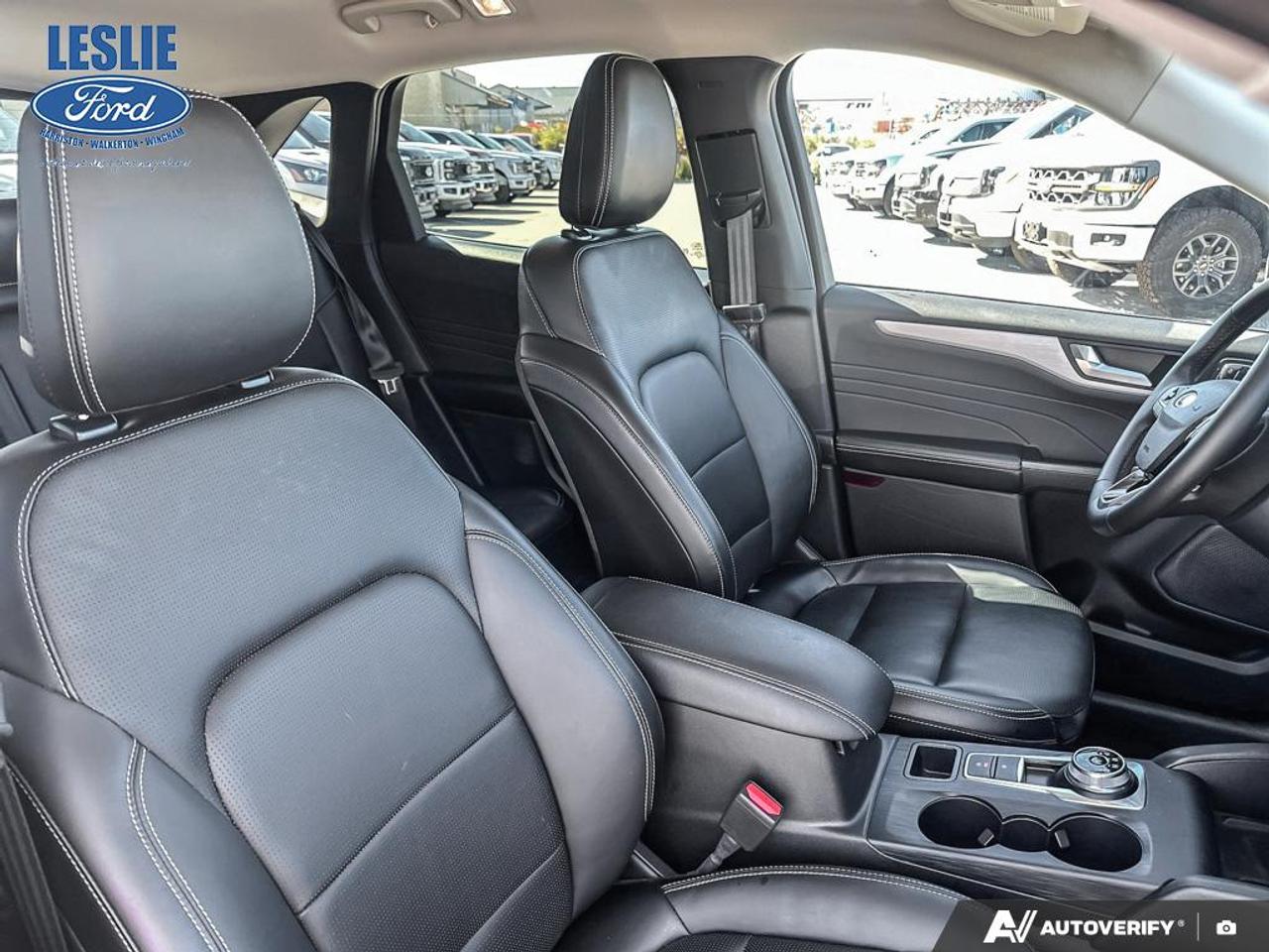 2025 Ford Escape Platinum AWD Photo