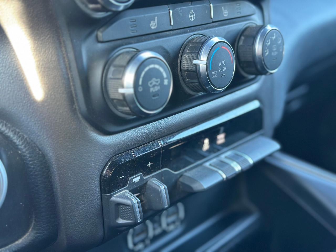 2020 RAM 1500 SPORT - Photo #7