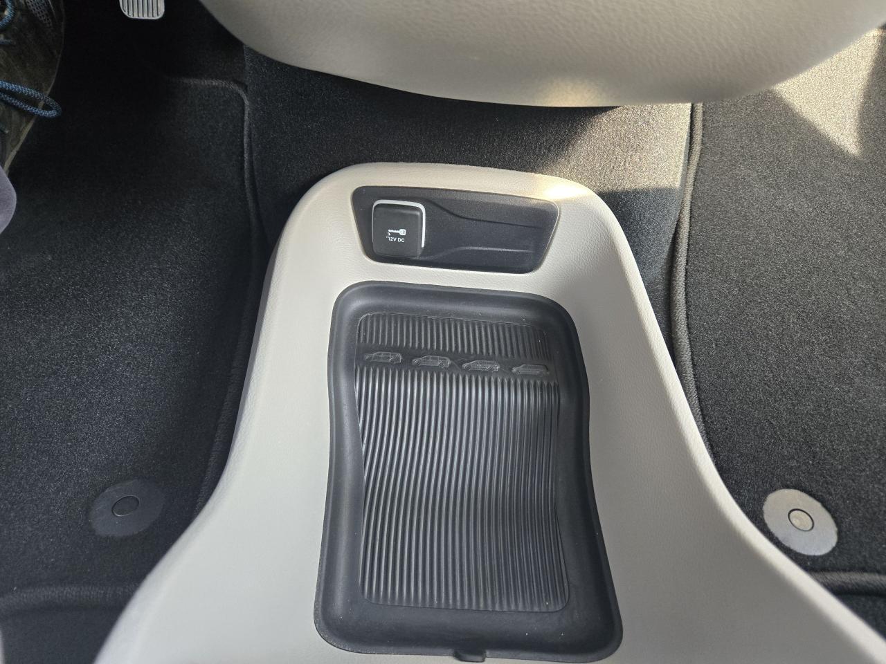 2024 Chrysler Grand Caravan SXT - Photo #17