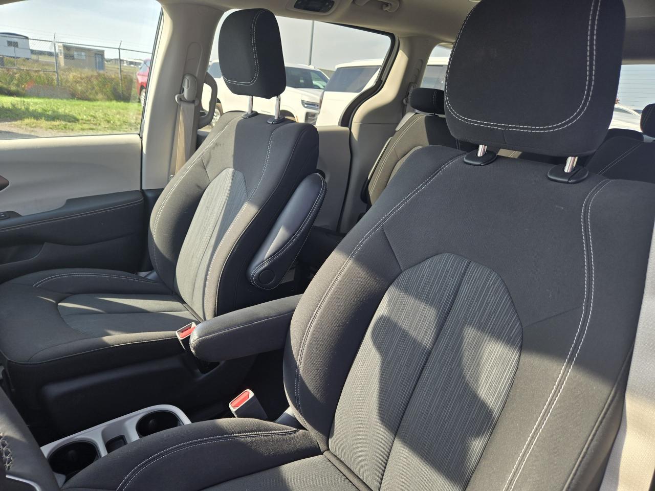 2024 Chrysler Grand Caravan SXT - Photo #12