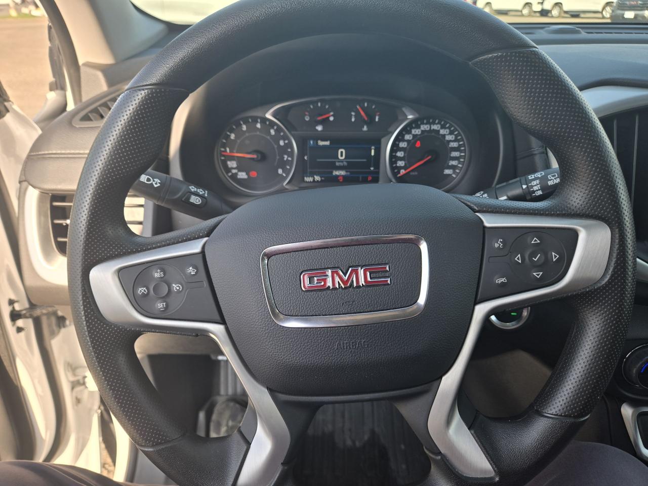 2024 GMC Terrain SLE - Photo #15