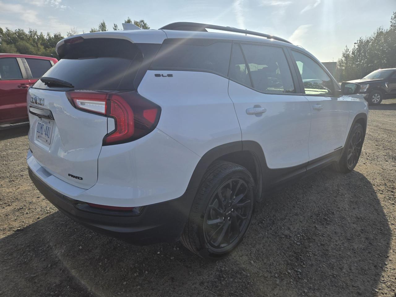 2024 GMC Terrain SLE - Photo #4