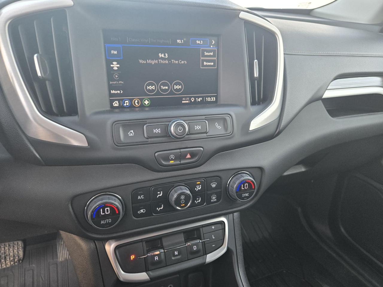 2024 GMC Terrain SLE - Photo #11