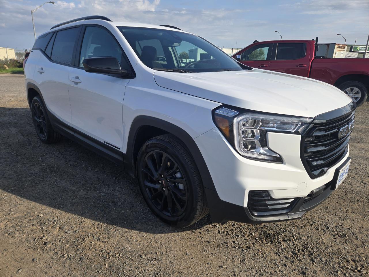 2024 GMC Terrain SLE - Photo #3