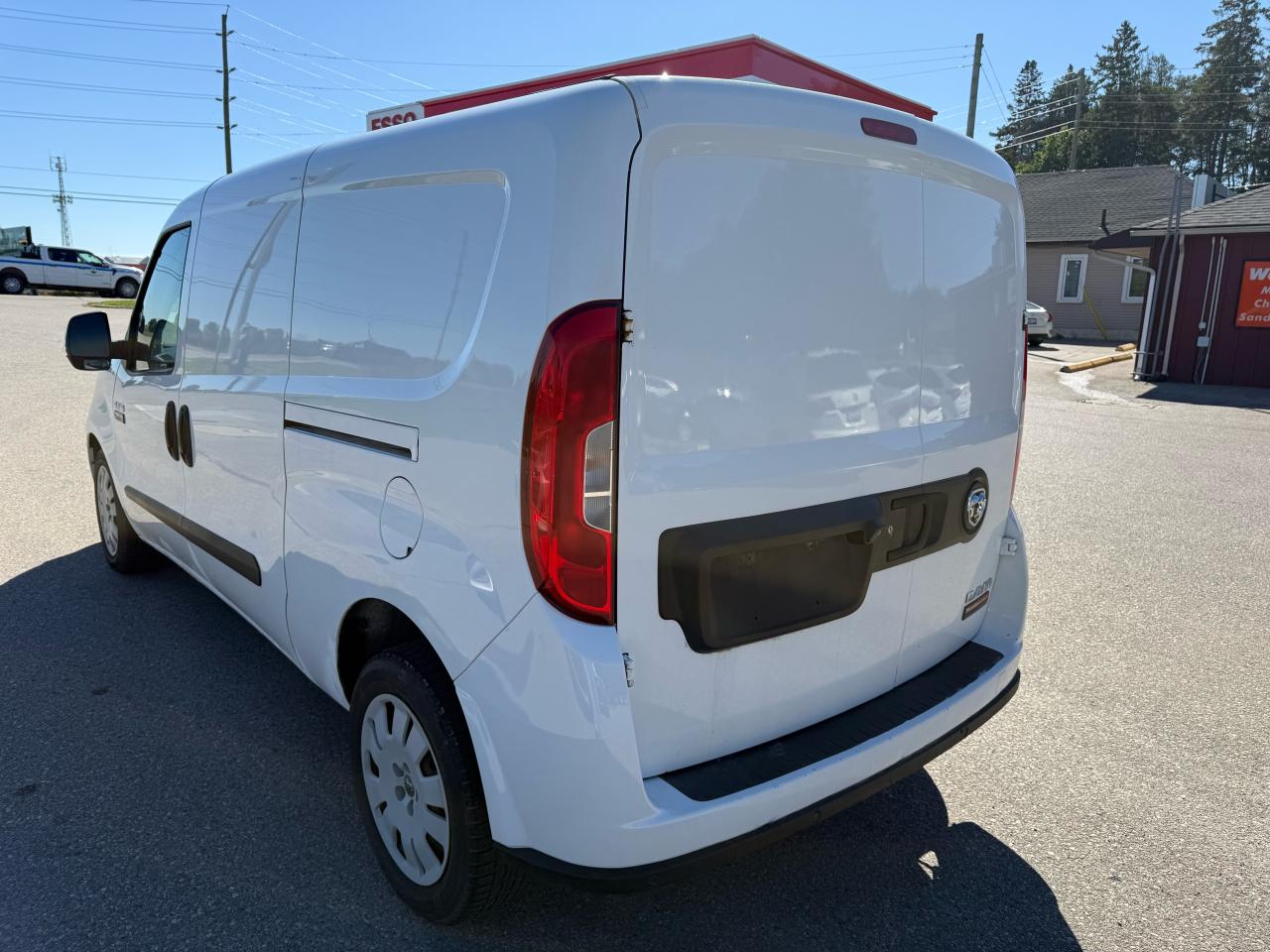 2017 RAM ProMaster SLT - Photo #7