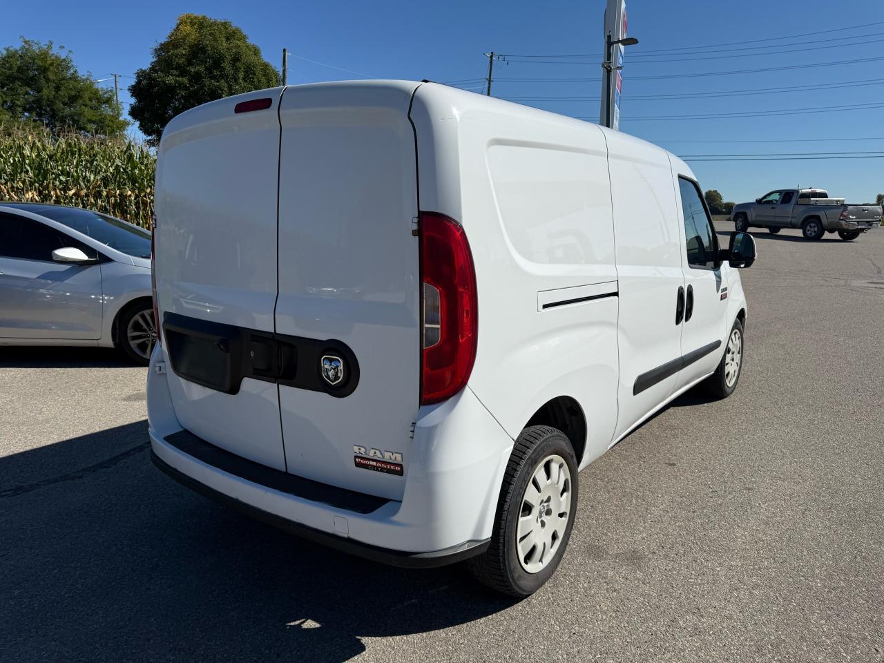 2017 RAM ProMaster SLT - Photo #9