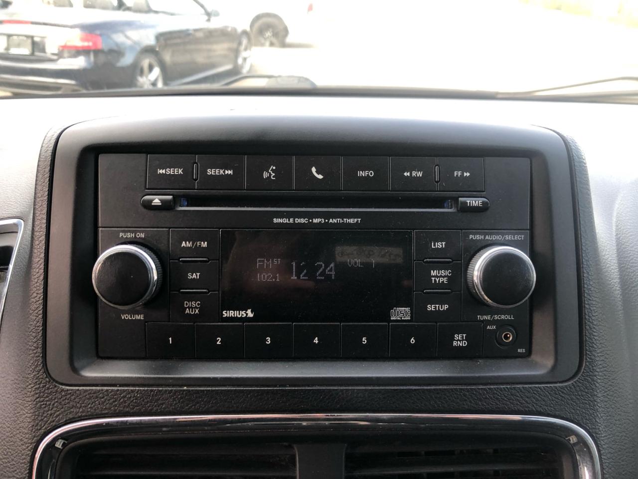 2017 Dodge Grand Caravan SXT / WOOD TRIM / 7 PASS