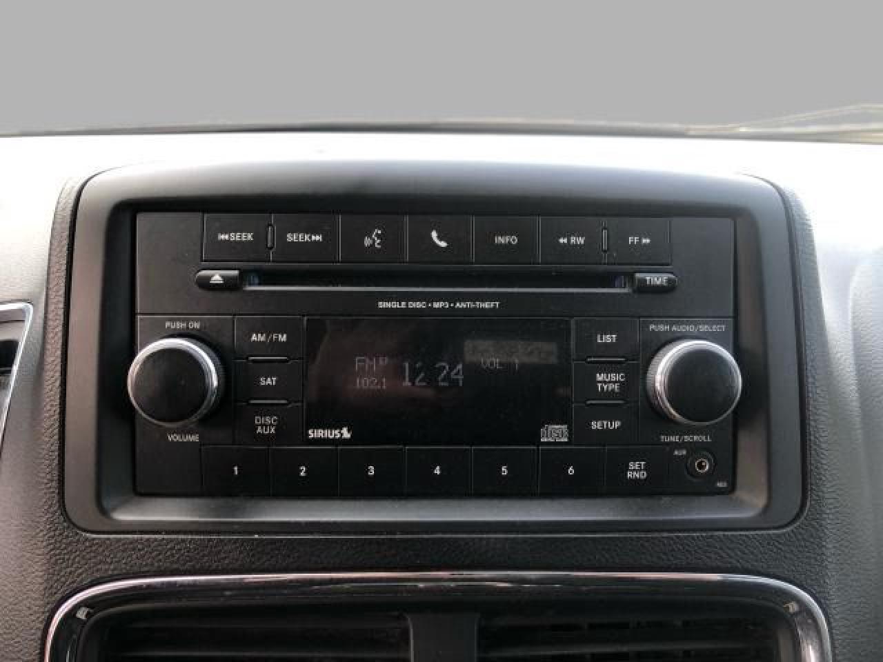 2017 Dodge Grand Caravan SXT / WOOD TRIM / 7 PASS