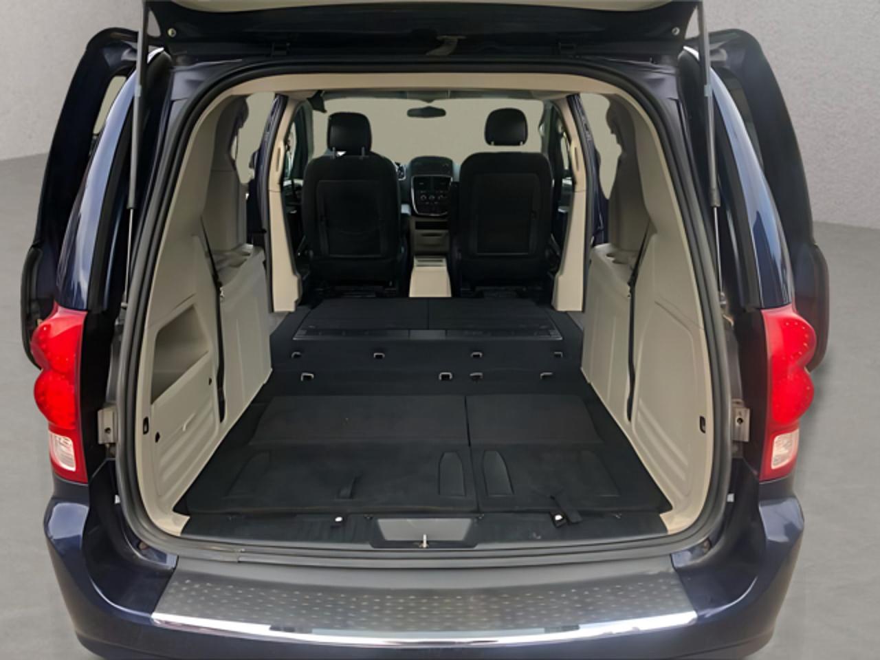 2017 Dodge Grand Caravan SXT / WOOD TRIM / 7 PASS