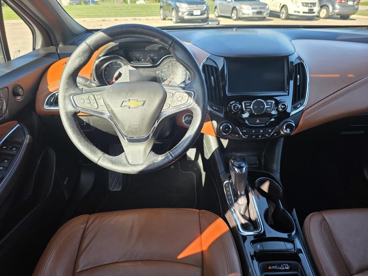 2017 Chevrolet Cruze Premier HATCHBACK - Photo #16