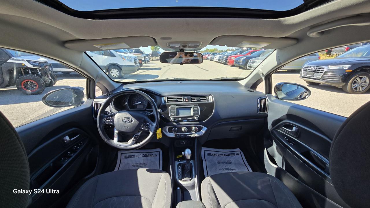 2016 Kia Rio EX - Photo #9