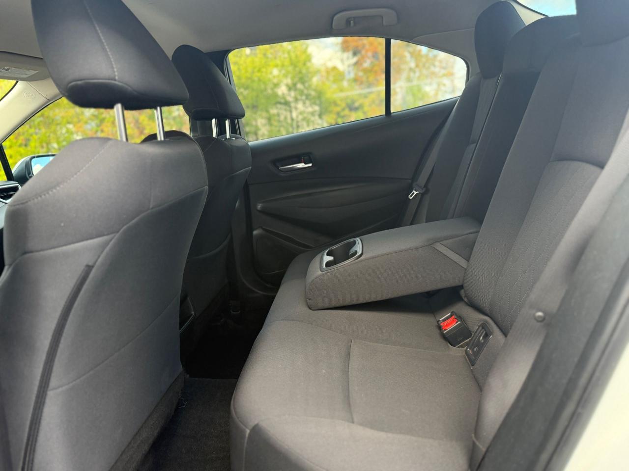 2020 Toyota Corolla LE - Photo #10