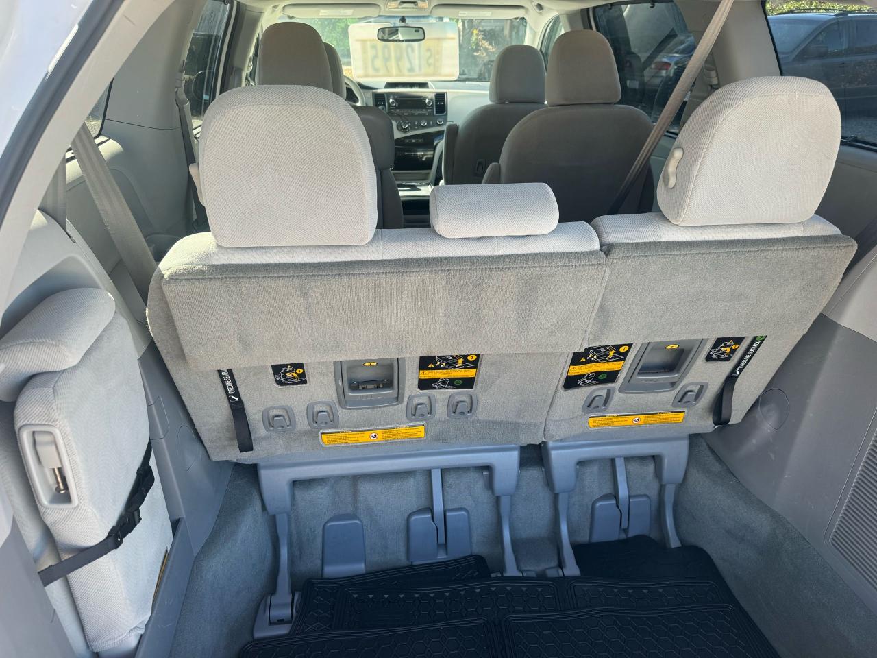 2012 Toyota Sienna LE - Photo #14