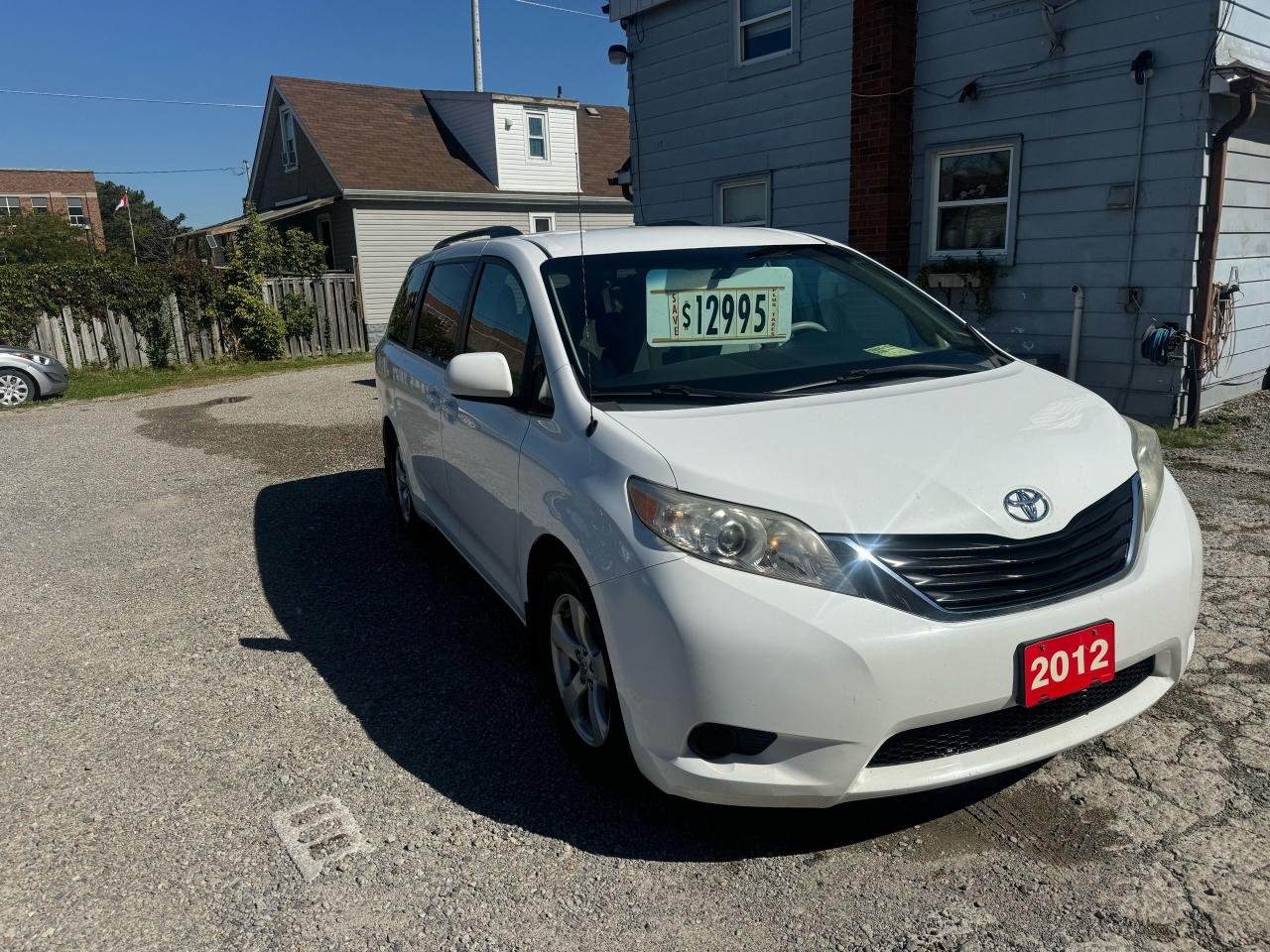 2012 Toyota Sienna LE - Photo #2