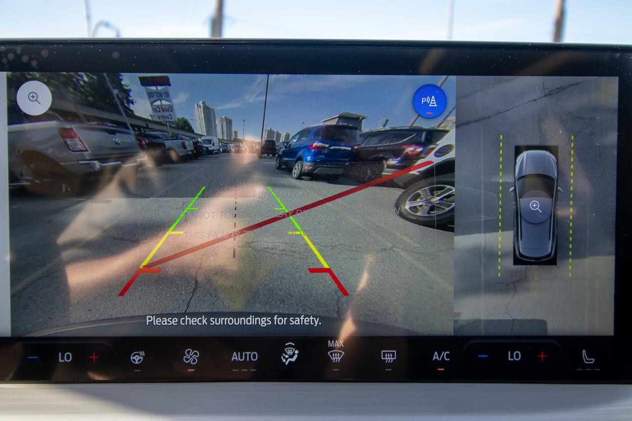 2025 Ford Escape PHEV FWD Photo5