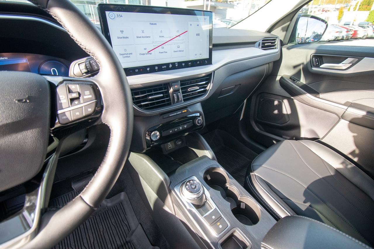 2025 Ford Escape PHEV FWD Photo5