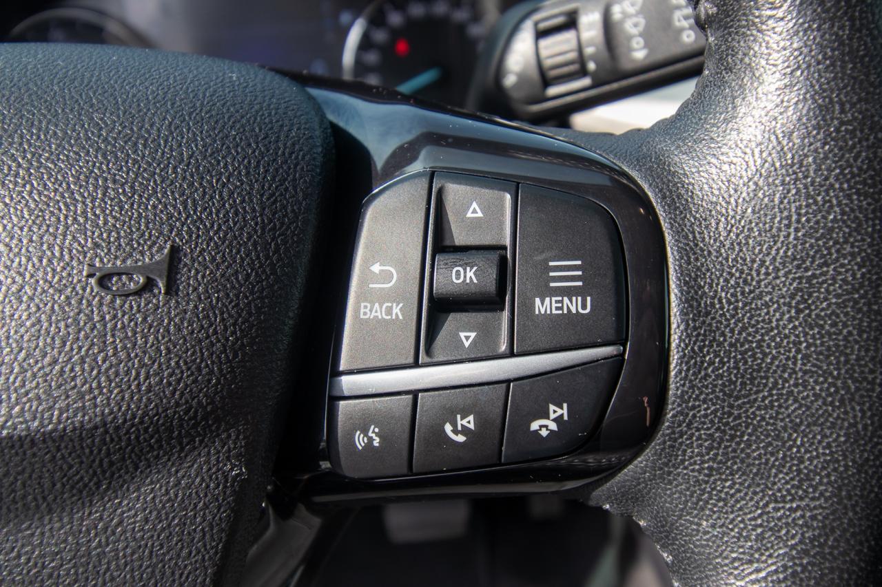 2021 Ford Escape SEL Hybrid AWD Photo5