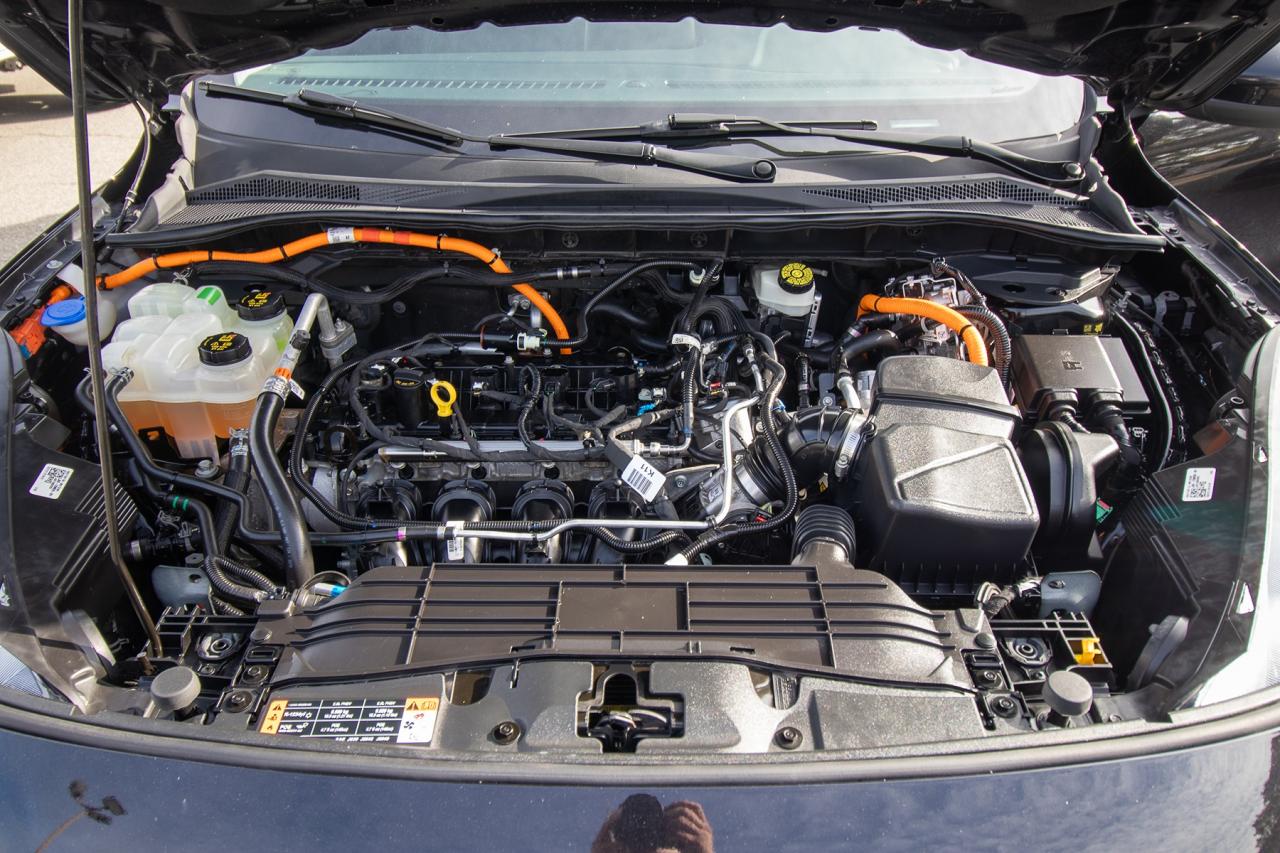 2021 Ford Escape SEL Hybrid AWD Photo5