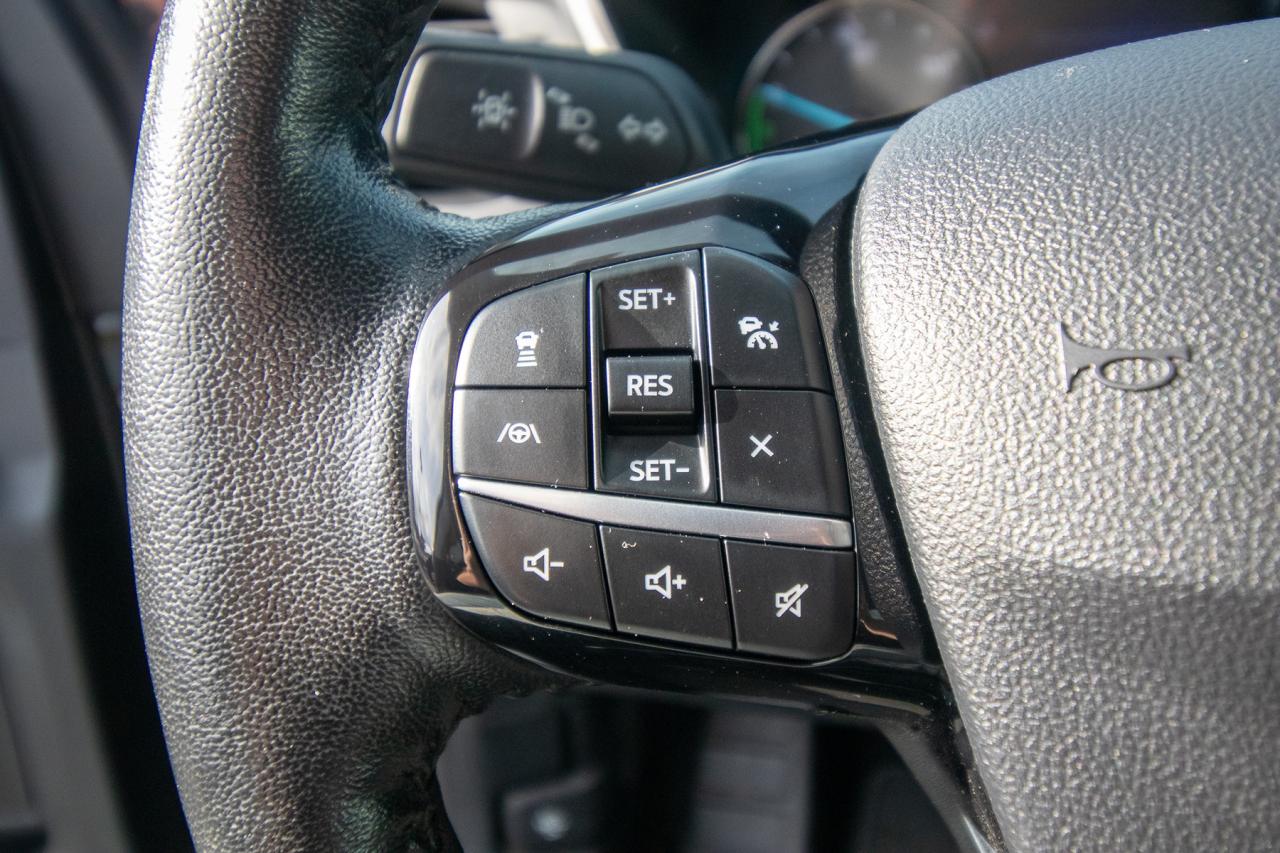 2021 Ford Escape SEL Hybrid AWD Photo5