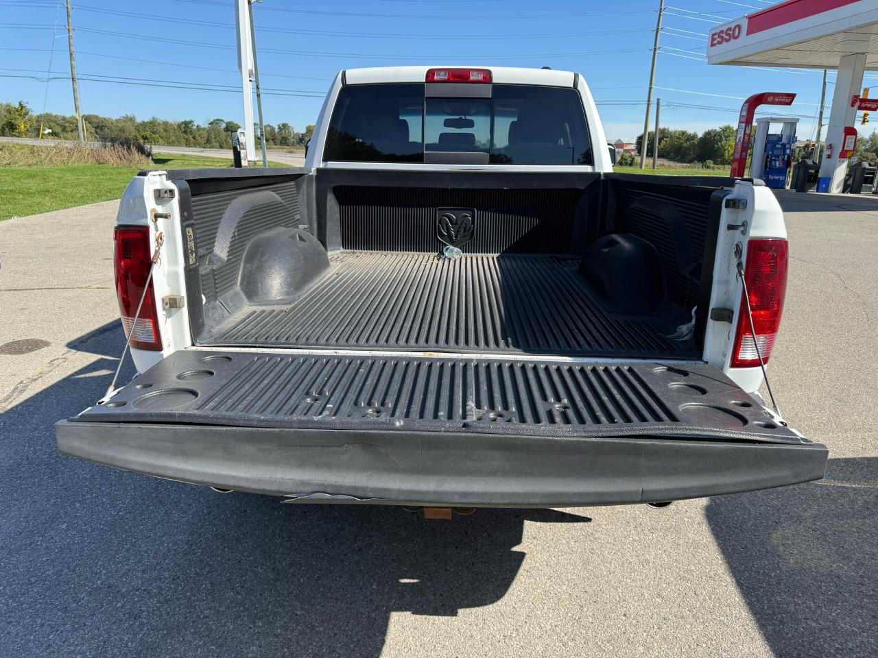 2011 RAM 1500 SPORT 5.7 HEMI 4X4 6.5 BOX BACKUP CAMERA Photo3