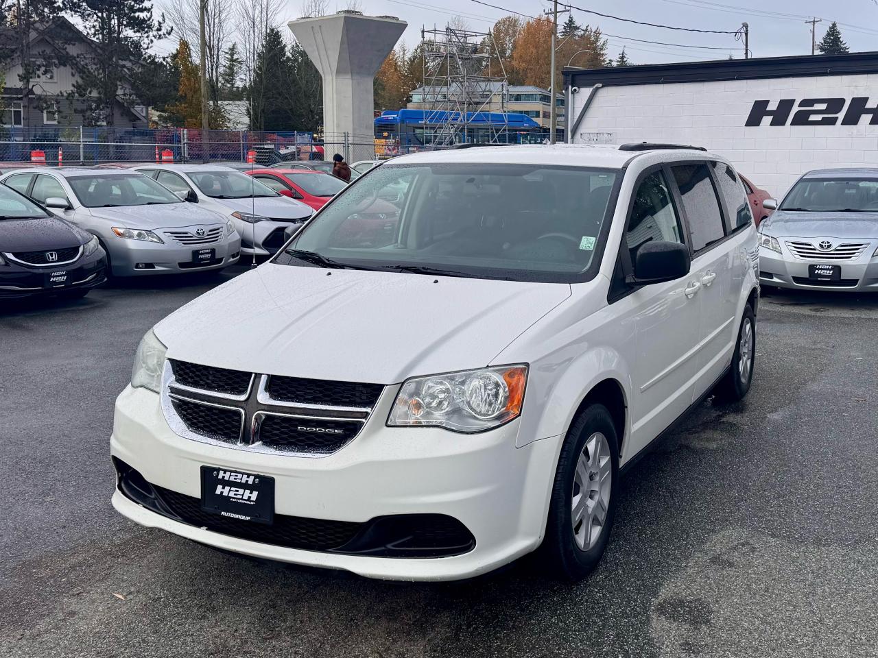 2011 Dodge Grand Caravan SXT FINANCING AVAILABLE Photo1