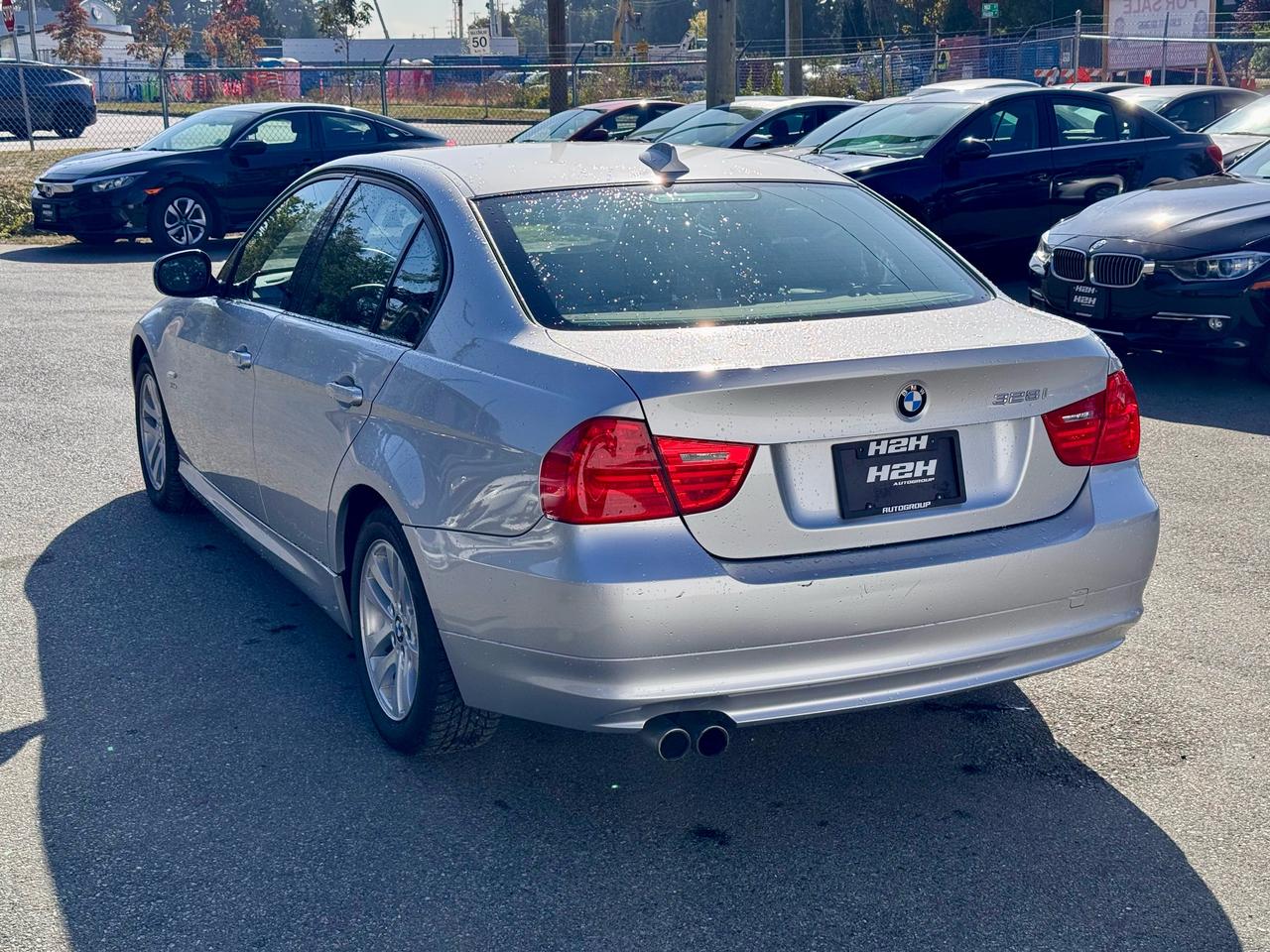 2011 BMW 3 Series 328i xDrive FINANICNG AVAILABLE Photo7