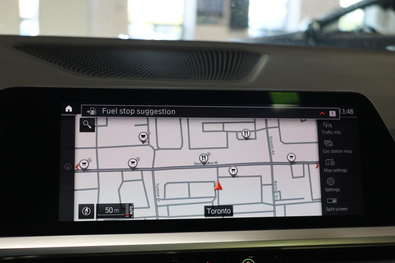 2019 BMW 3 Series 330i xDrive - NAVI|CAMERA|BLINDSPOT|LANEKEEP - Photo #16