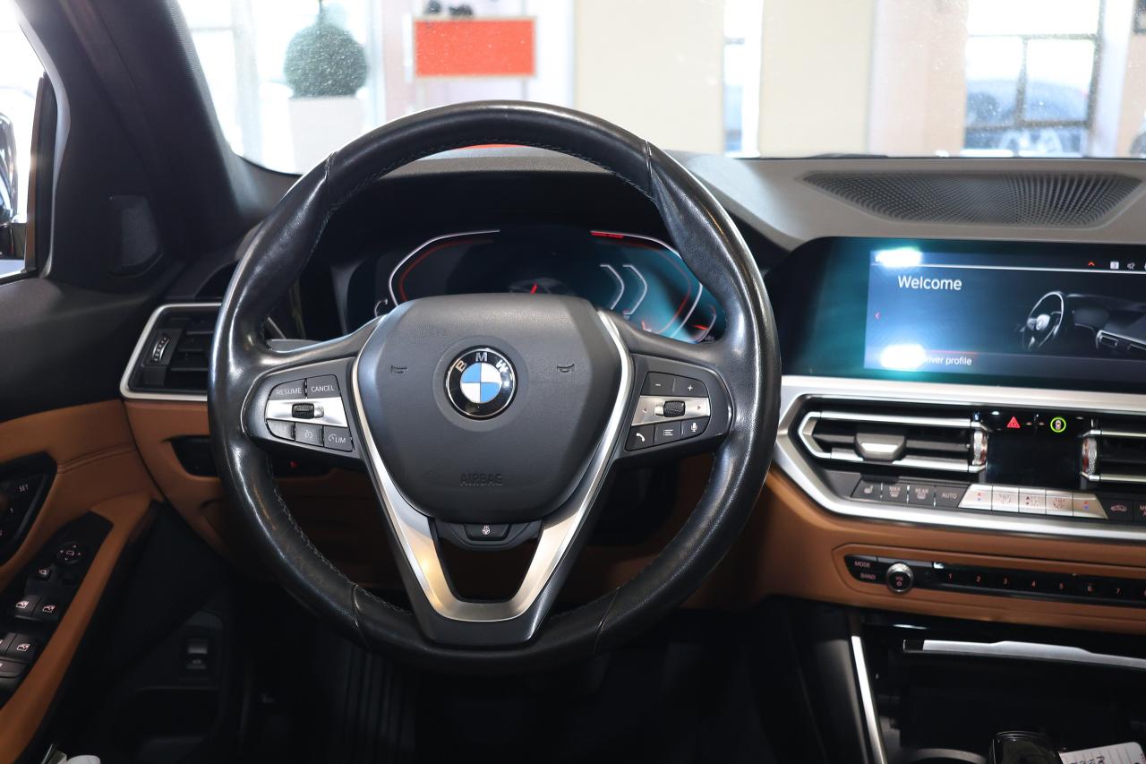 2019 BMW 3 Series 330i xDrive - NAVI|CAMERA|BLINDSPOT|LANEKEEP - Photo #13