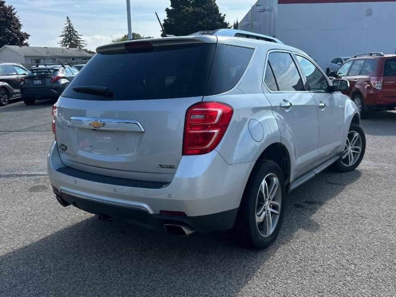 2017 Chevrolet Equinox Premier Photo3