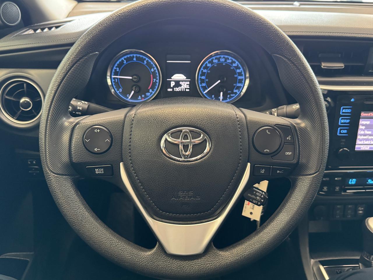 2017 Toyota Corolla LE+Camera+Adaptive Cruise+A/C+CLEAN CARFAX Photo65