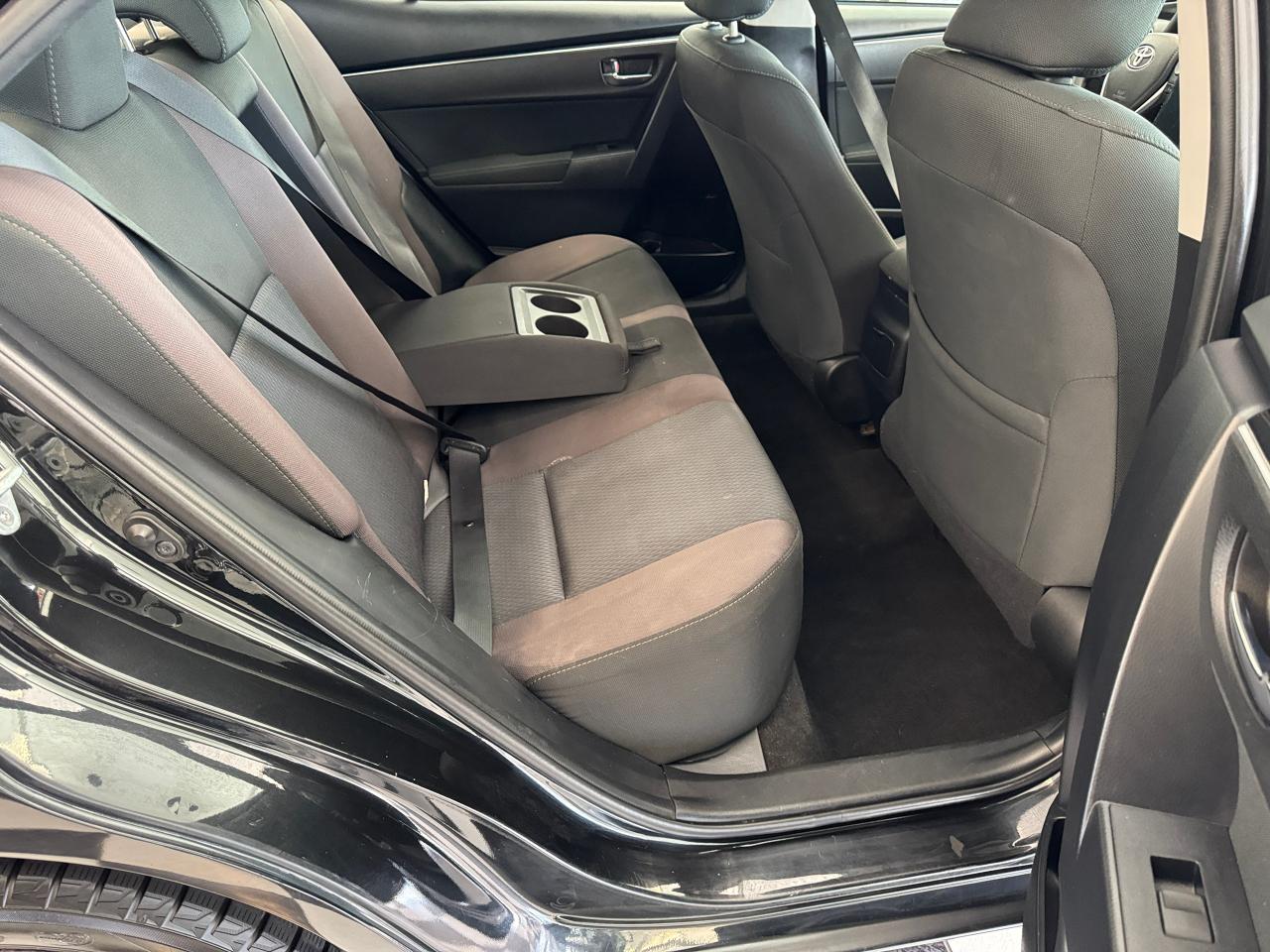 2017 Toyota Corolla LE+Camera+Adaptive Cruise+A/C+CLEAN CARFAX Photo76